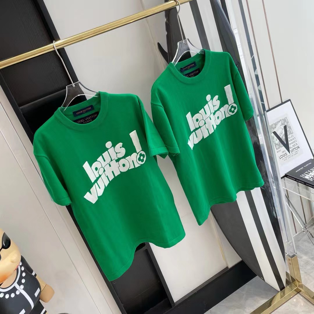 Louis Vuitton 2024 classic embroidered pockets with trendy t-shirts