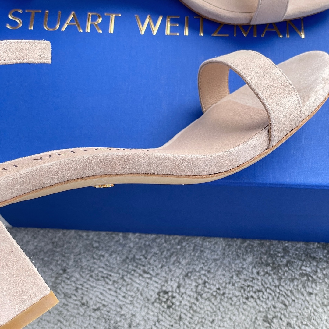 Stuar*t weitzma*n sandals