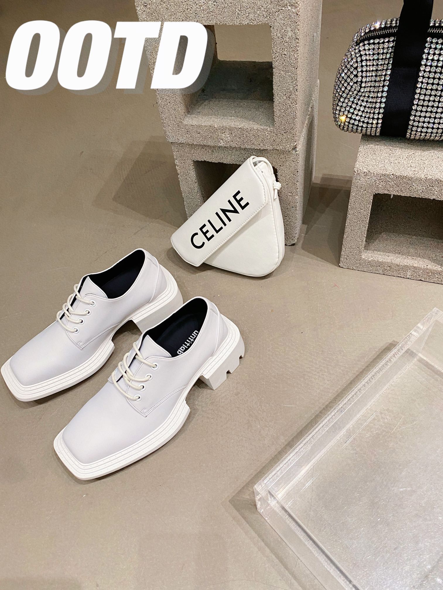 Untitlab 𝟐𝟎𝟐𝟏/𝐒𝐒 𝐧𝐞𝐰 Niche Louboutins Customized cowhide upper Sheepskin lining