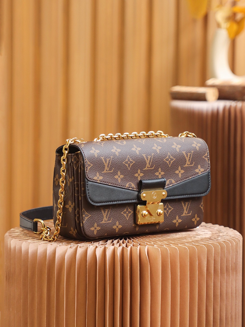 Louis Vuitton 𝐌𝐀𝐑𝐂𝐄𝐀𝐔 #M46126#