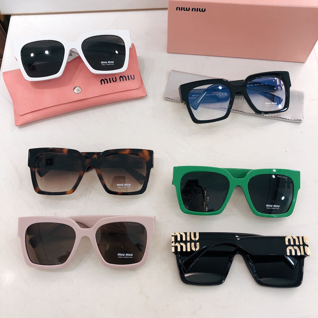 MIU MIU MODEL:VMU 04U