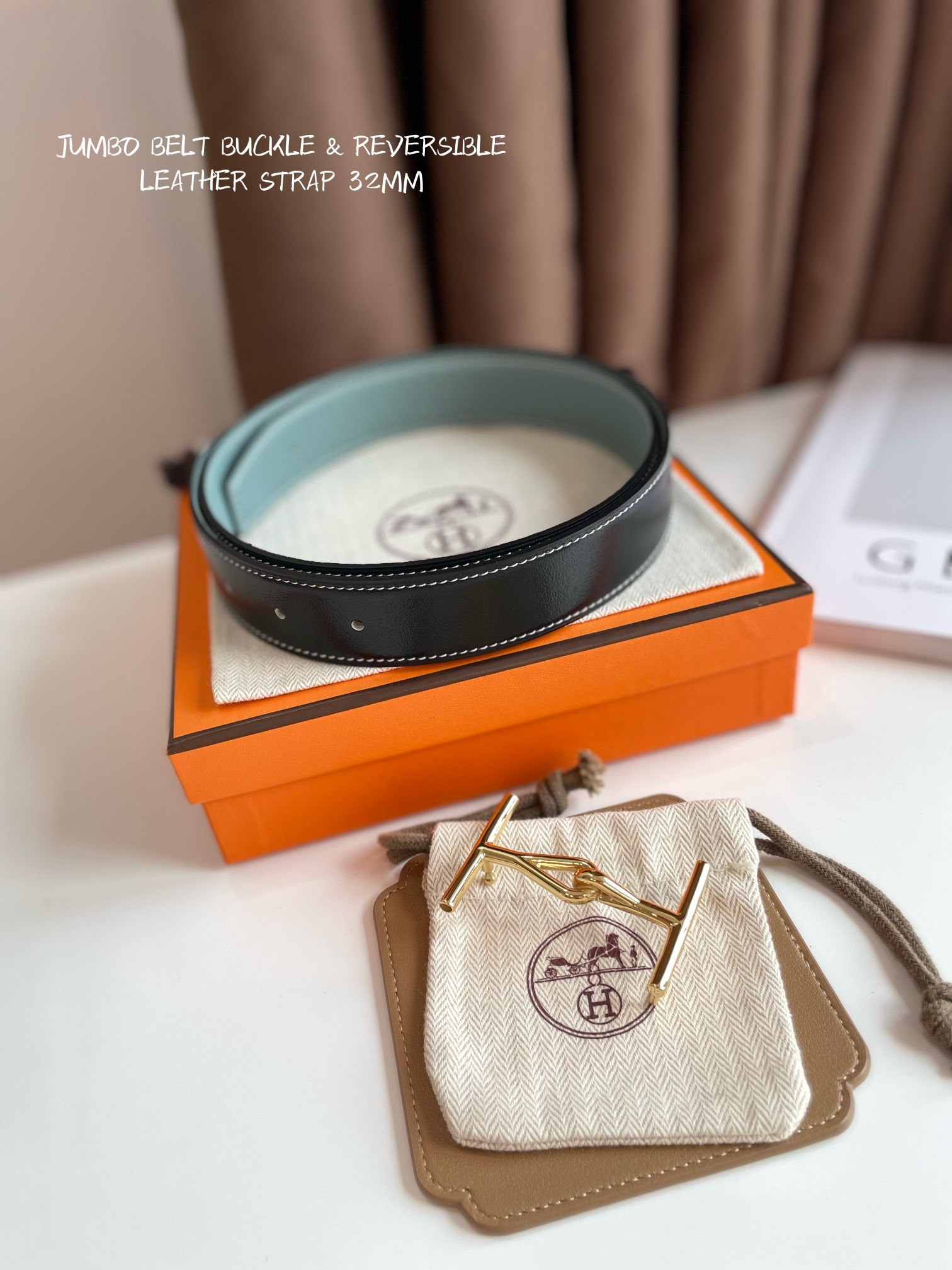 Hermes  JUMBO BELT BUCKLE & REVERSIBLE LEATHER STRAP