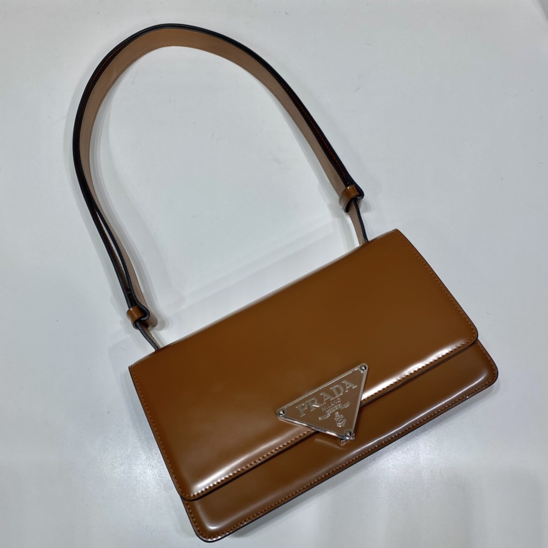 𝐏𝐑𝐀𝐃𝐀 New crossbody 1BD321