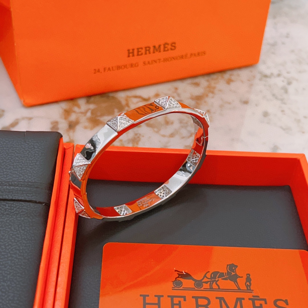Hermes bracelet