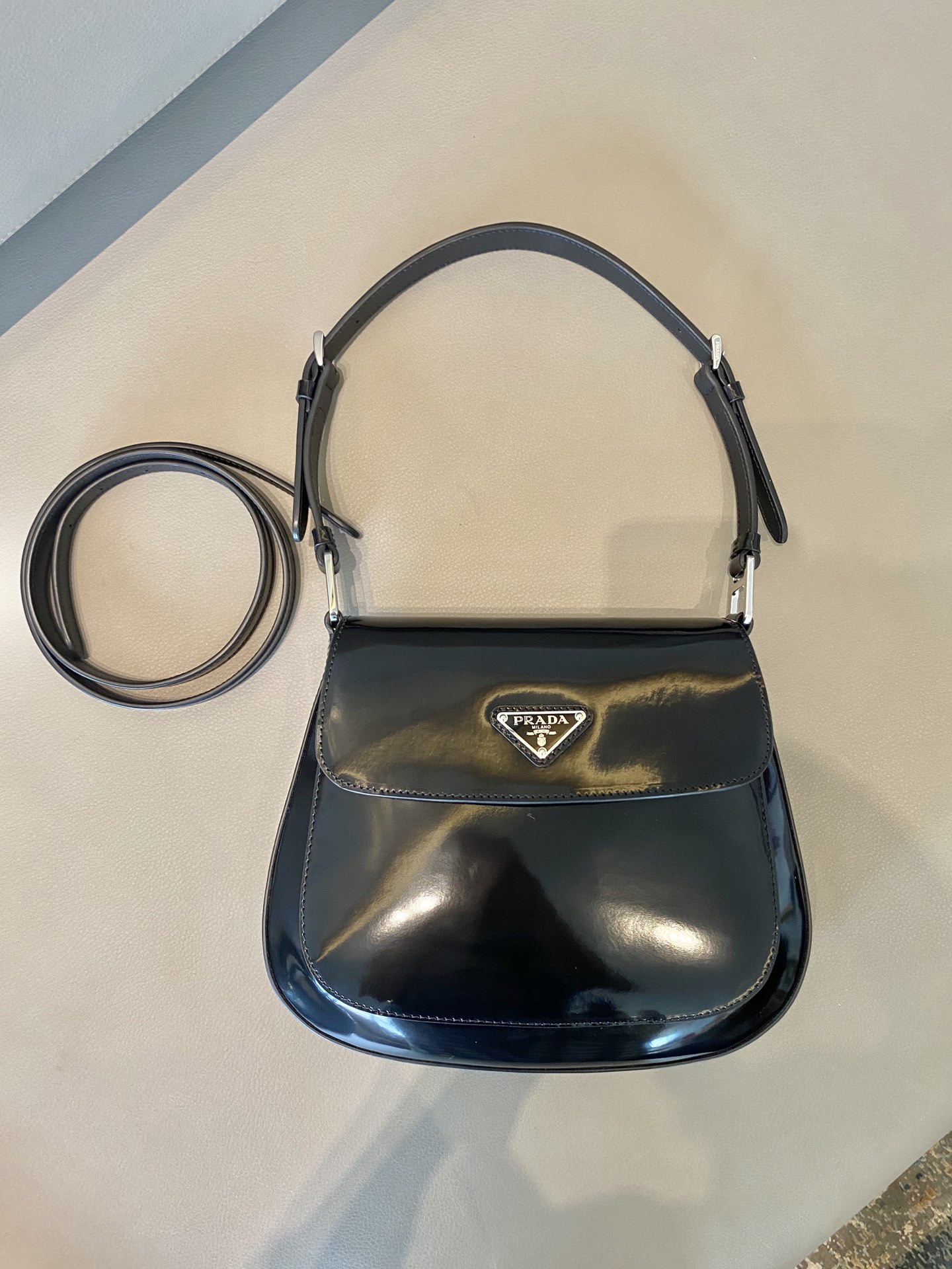 𝐏𝐑𝐀𝐃𝐀  Large Double Shoulder Strap Underarm Bag