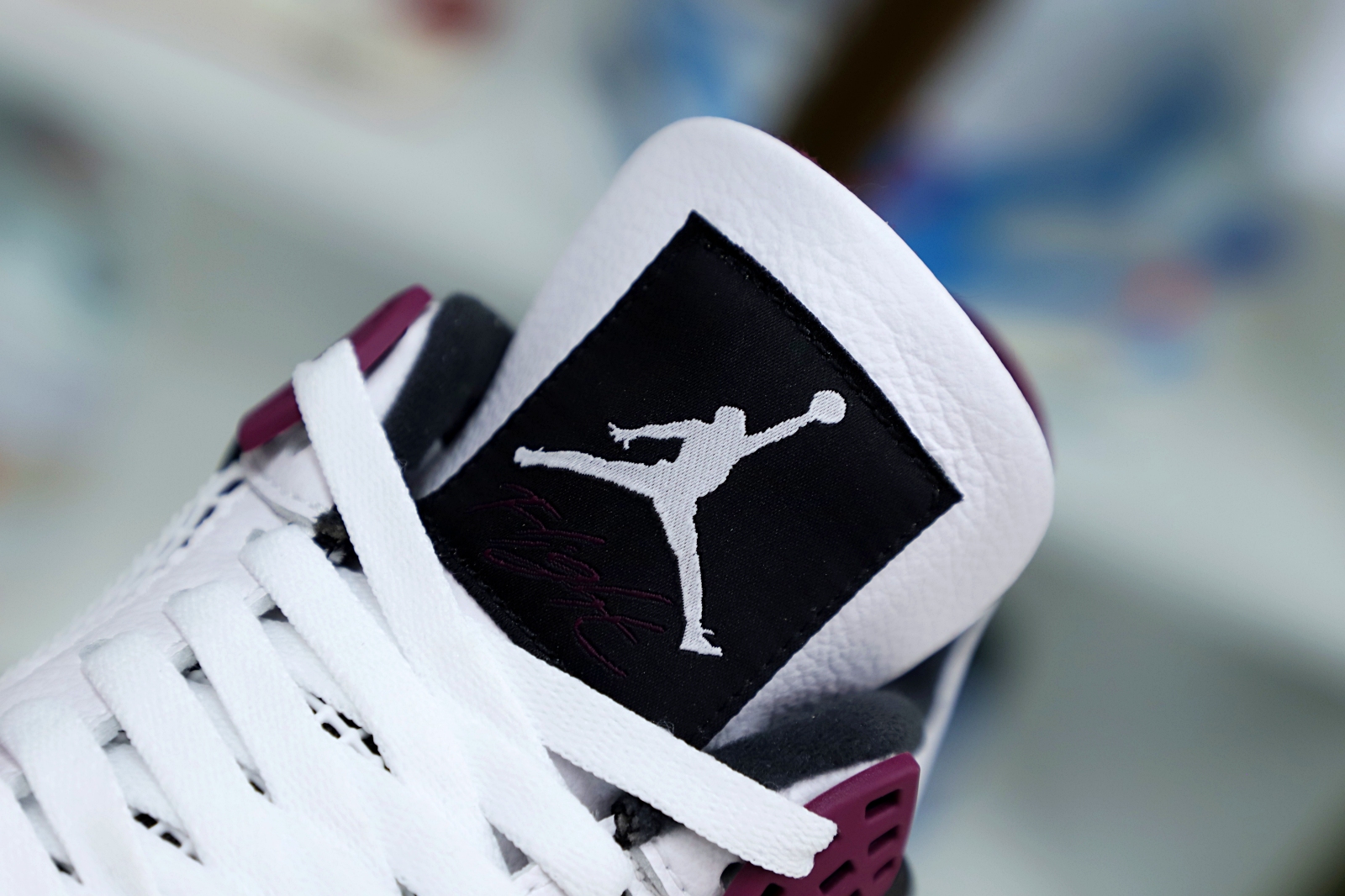 AIR JORDAN PARIS SAINT-GERMAIN X AIR JORDAN 4 RETRO BORDEAUX