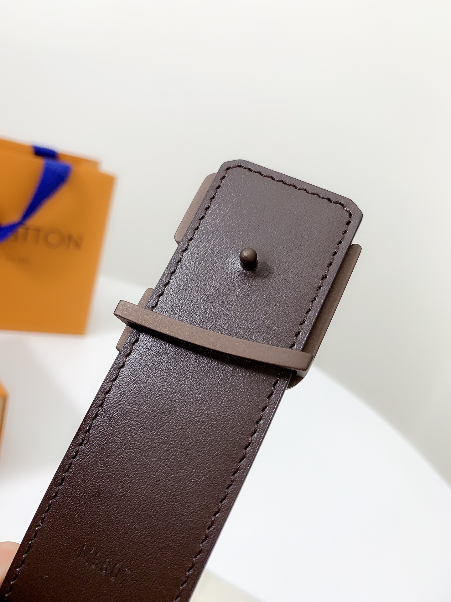 LOUIS VUITTO classic waterproof fabric with original calfskin