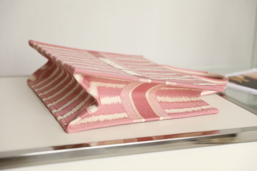 DIOR TOTE striped pink