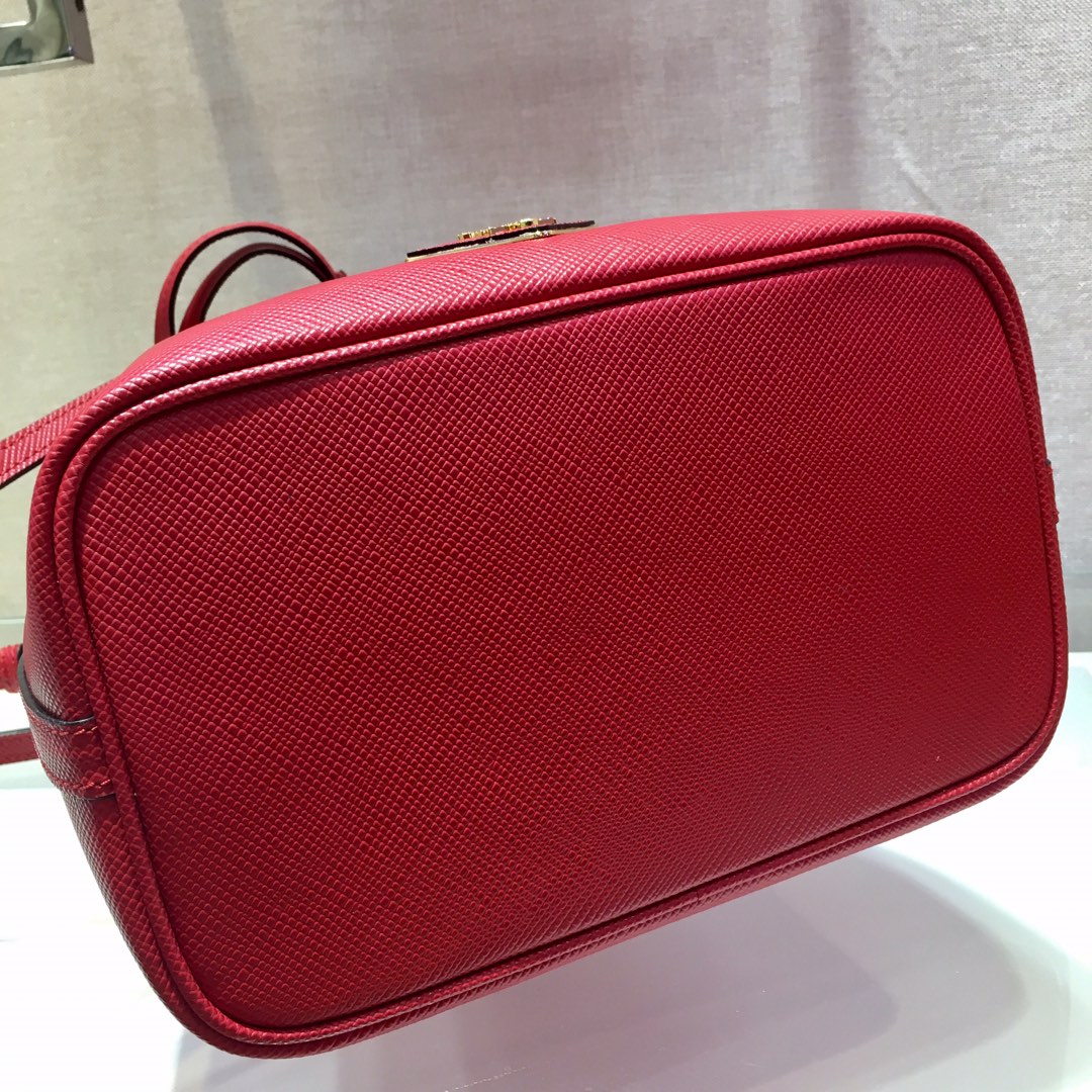 𝐏𝐑𝐀𝐃𝐀 New 1BZ032 Bucket Bag