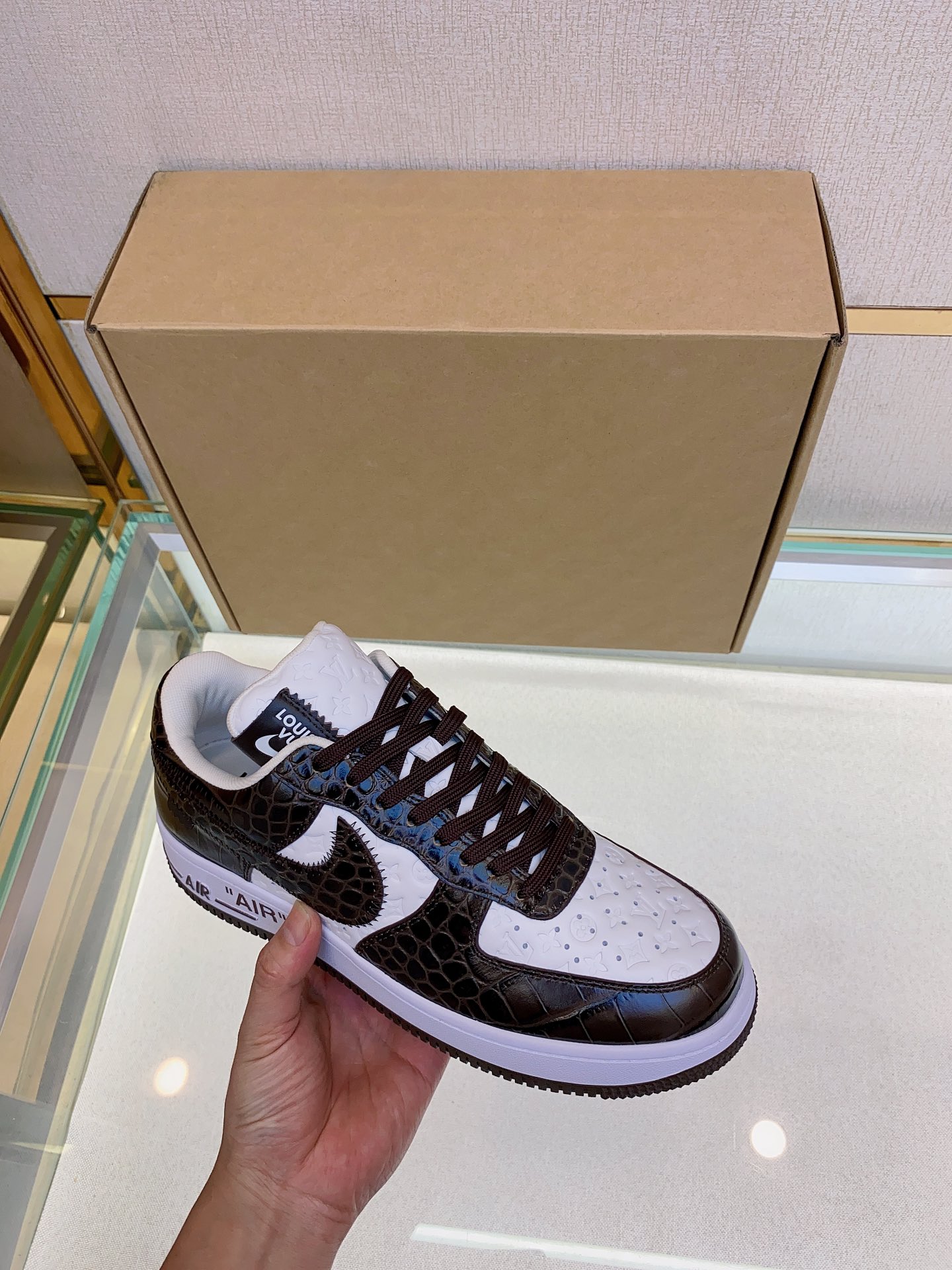 Louis Vuitton Nike joint 🆕Men's Abbesses sneakers