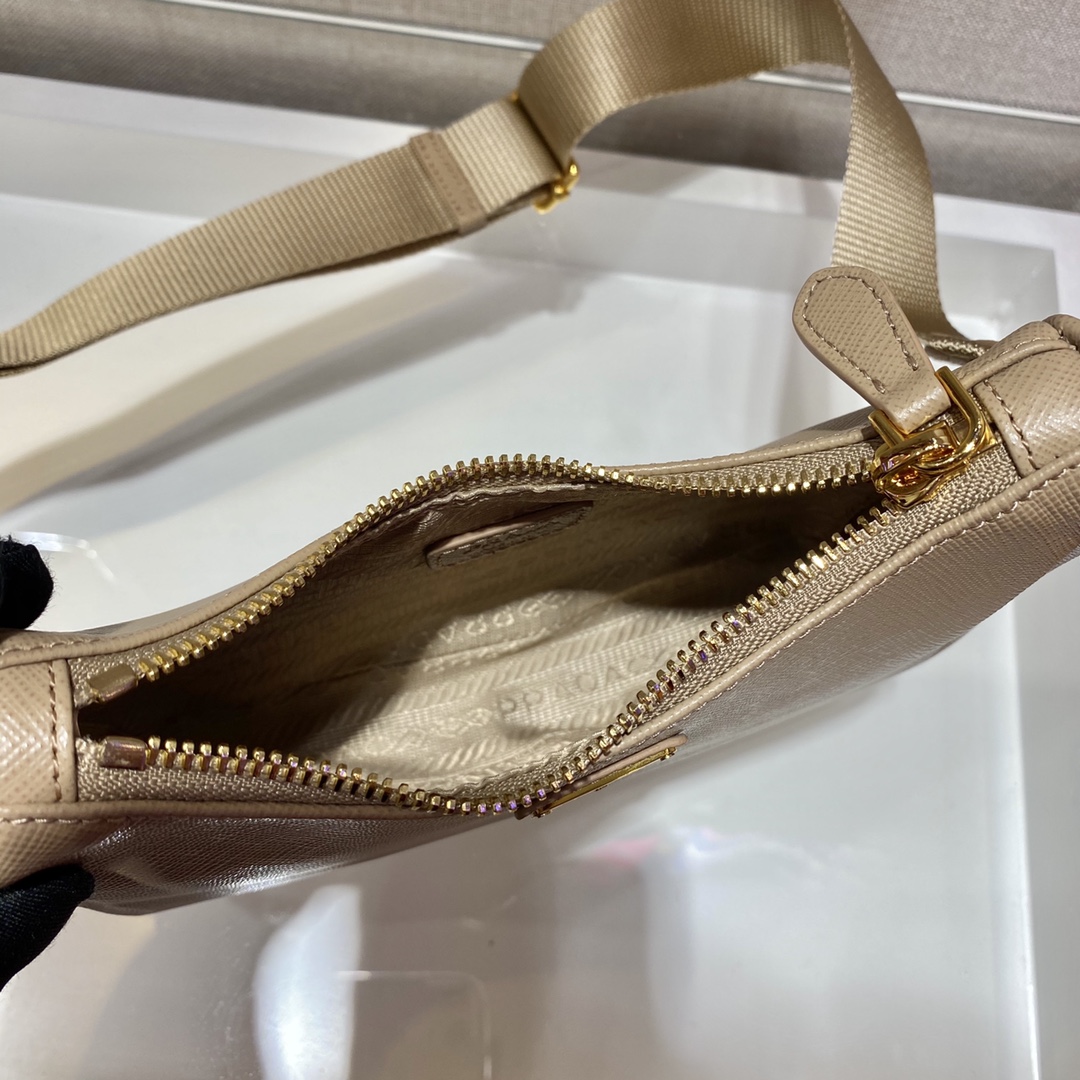 𝐏𝐑𝐀𝐃𝐀 mini 3 in 1 1BH174