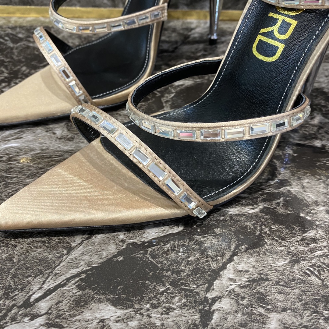 TOM FORD Spring/Summer 2020 counter main new products, pointed toe a word straps back hollow high heel sandals