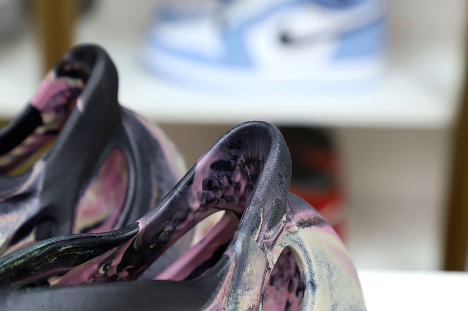 YEEZY FOAM RUNNER MX CARBON 2022 (IG9562)