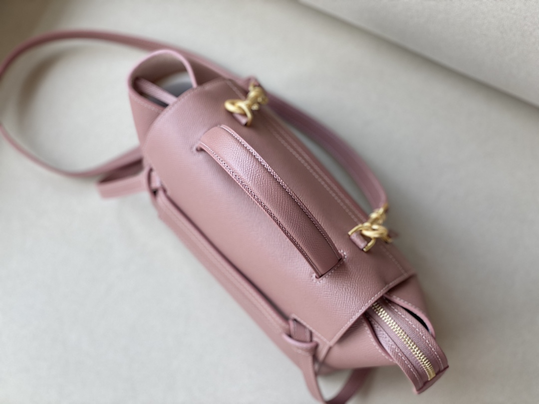 𝐂𝐞𝐥𝐢𝐧𝐞 BELT MICRO BAG in grained calfskin