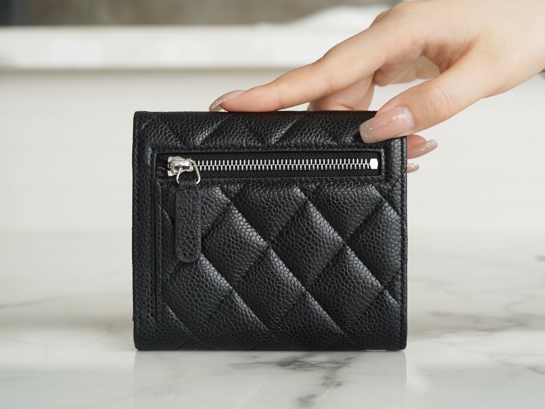 𝗖𝗛𝗔𝗘𝗡𝗟✦ 𝗖𝗹𝗮𝘀𝗶𝗰 𝗙𝗹𝗮𝗽 France 🇫🇷 Imported [HASS] Original Calfskin 🐂 Classic Trifold Wallet Black Silver