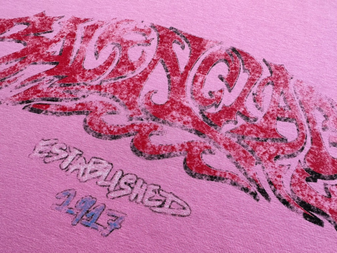 Balenciaga...🔥Flame floral print round neck and short sleeves