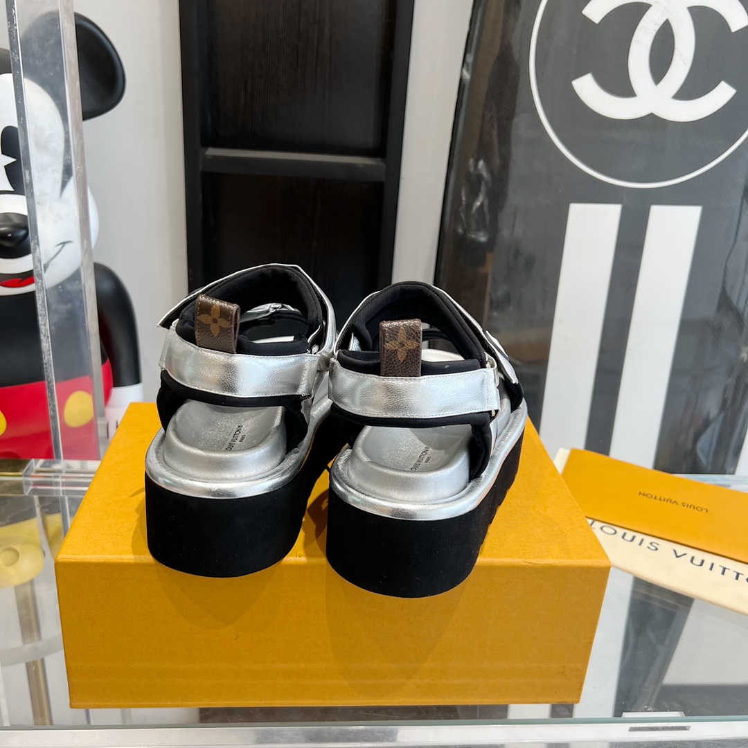Louis Vuitton sandals high-end fashion all-match models