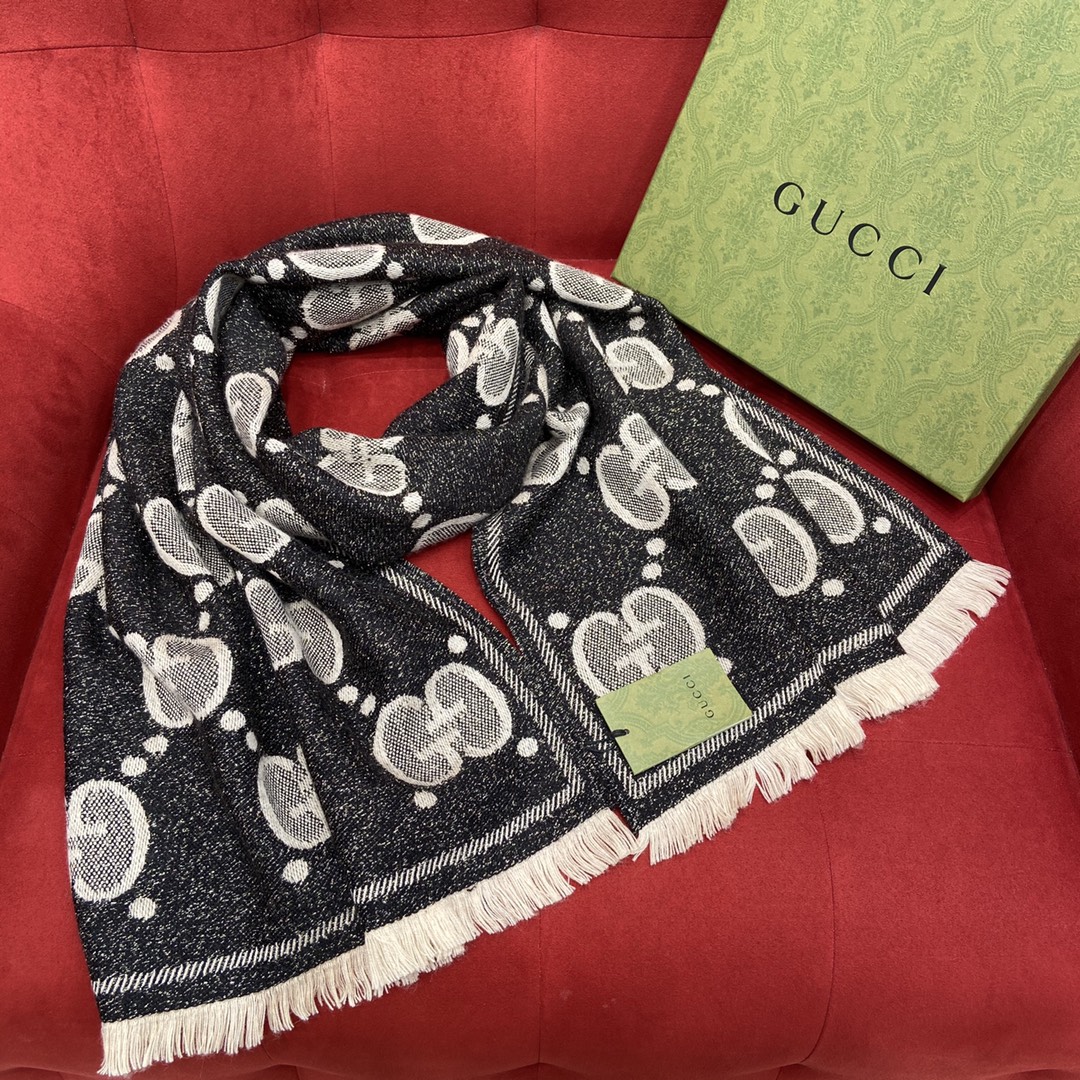 GUCCI Wool jacquard scarf 96% wool 2% polyamide 2% metal fiber