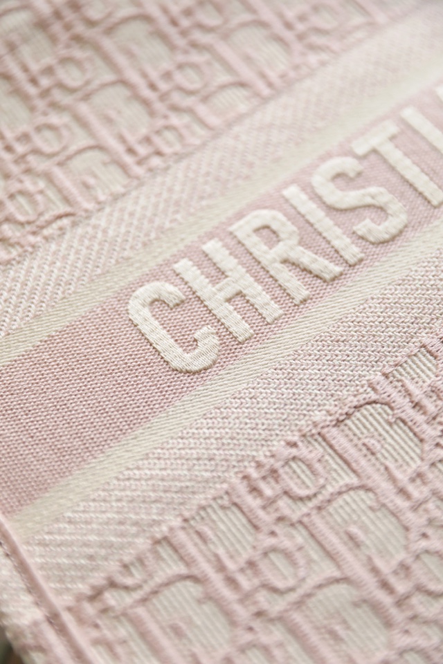 DIOR TOTE Pink Oblique pattern