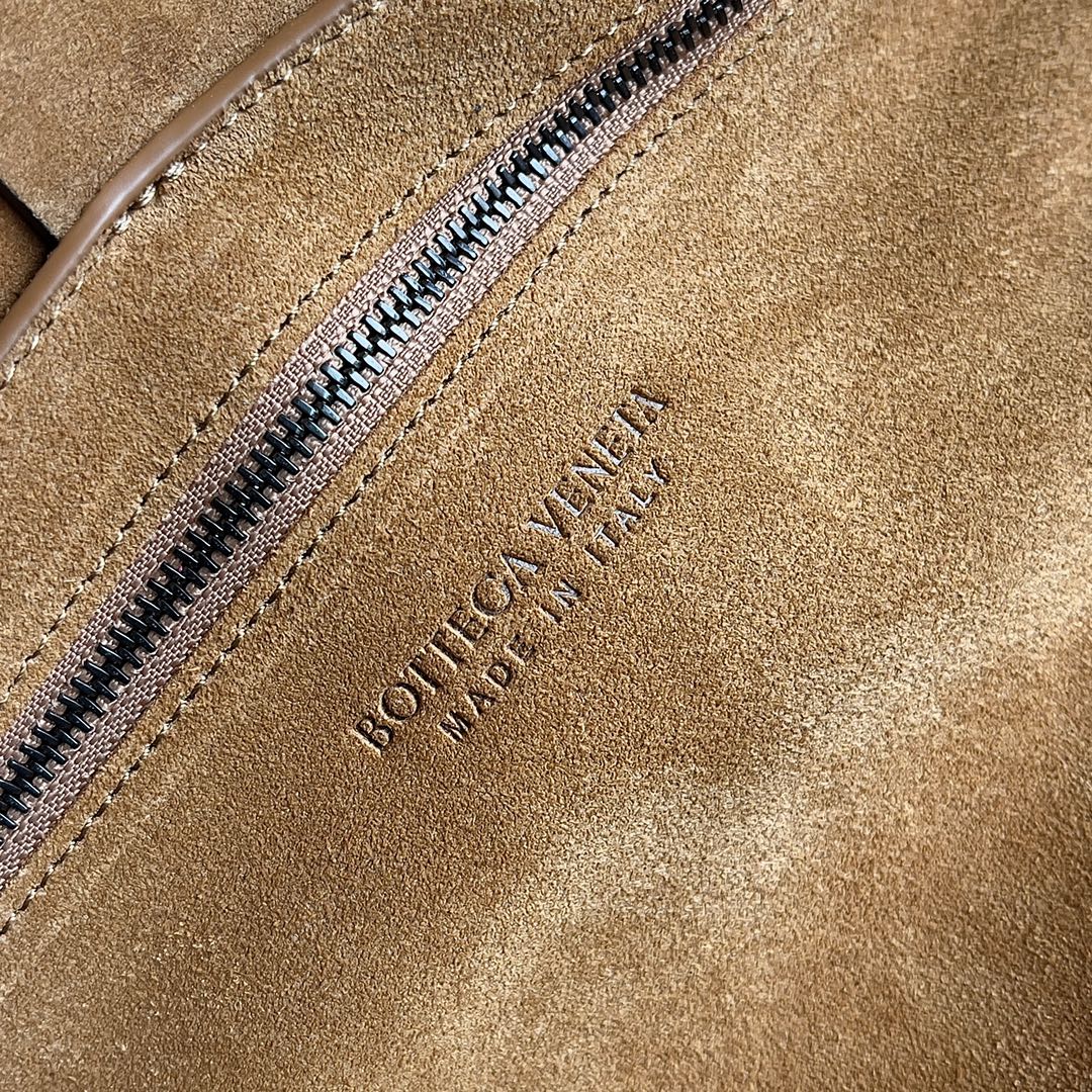 Bottega Veneta BV Torte Bag Large New Black with Brown #620623