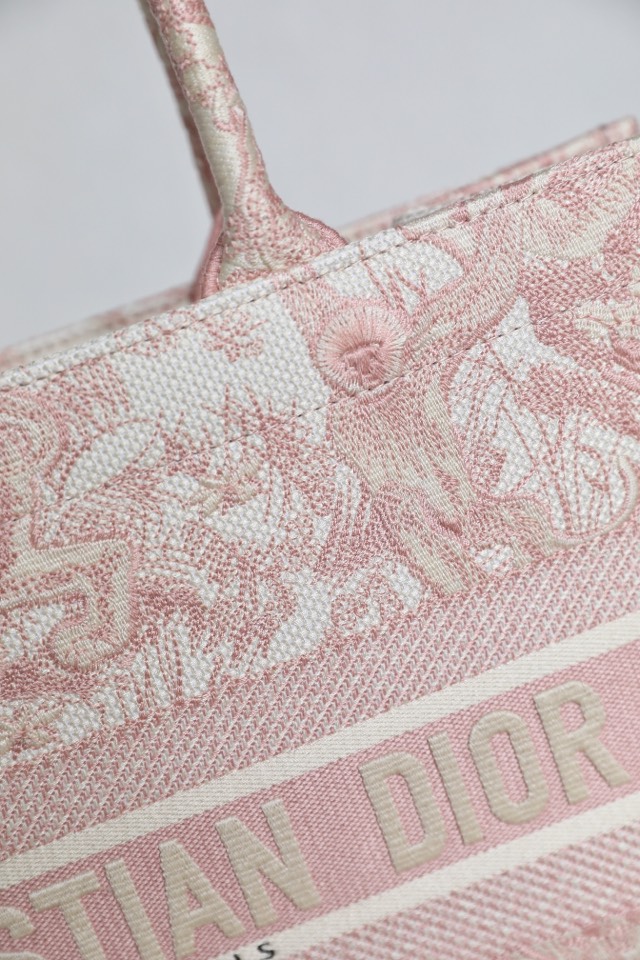 DIOR TOTE Pink Tiger