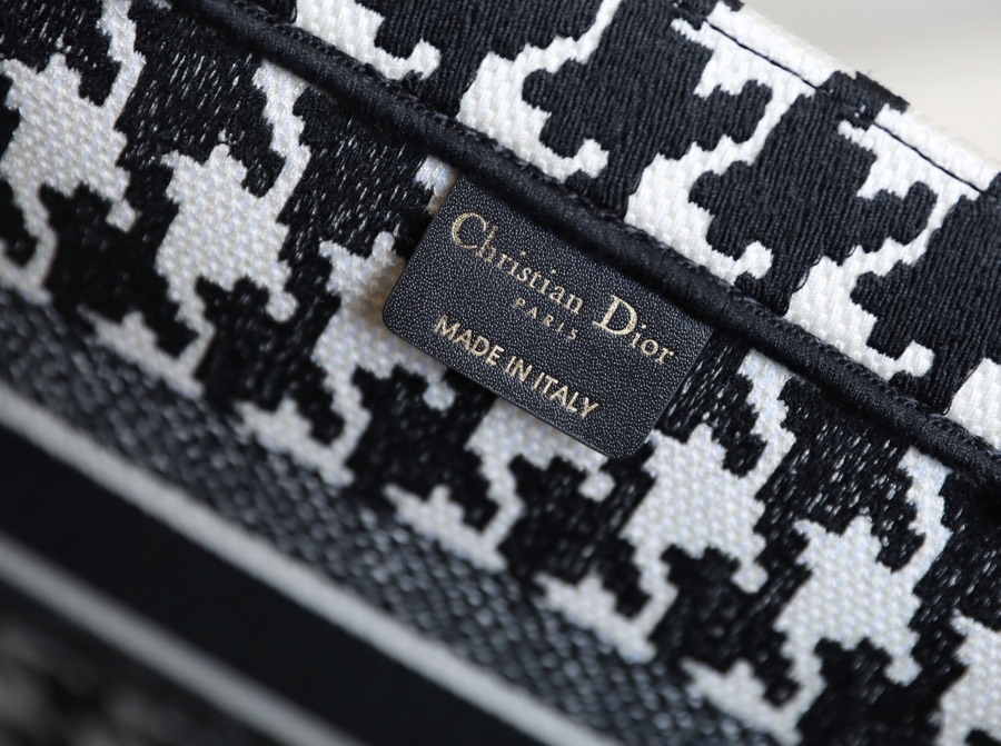 DIOR TOTE black bird check