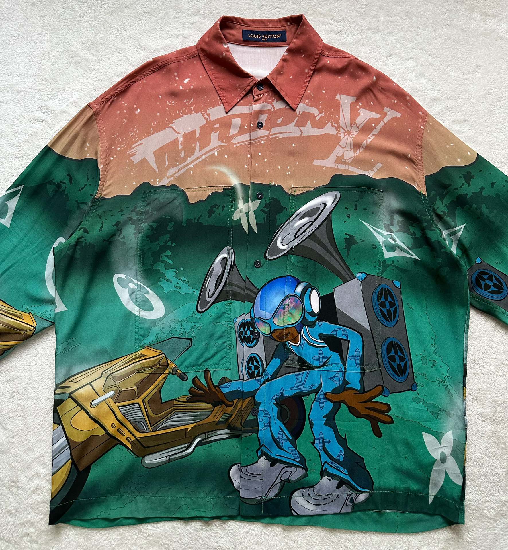 Louis Vuitton… Alien Long Sleeve Shirt