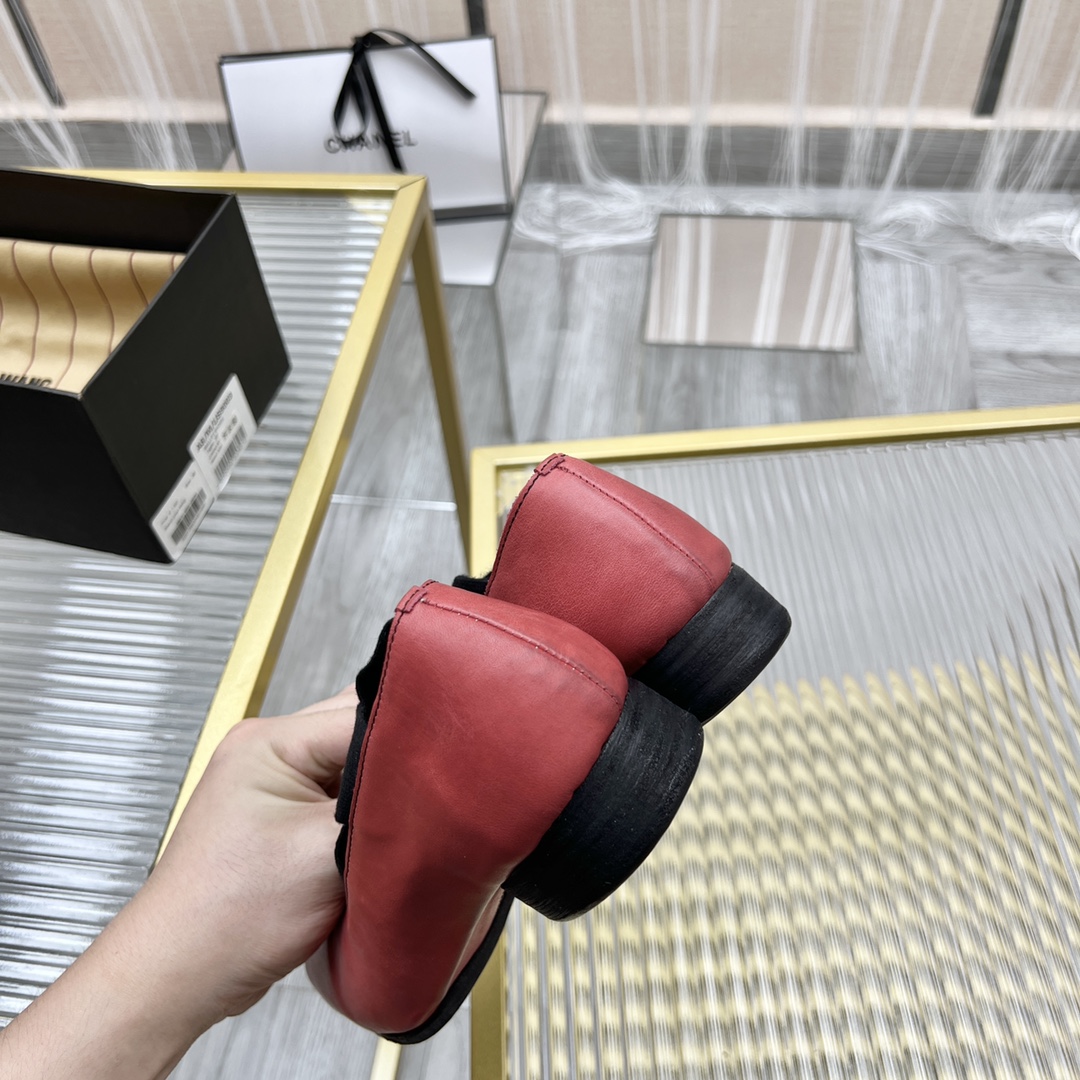 𝐔𝐌𝐀 𝐖𝐀𝐍𝐆｜𝟐𝟎𝟐𝟑/𝐒𝐒 𝐧𝐞𝐰  UMA WANG classic models retro do old ballet shoes