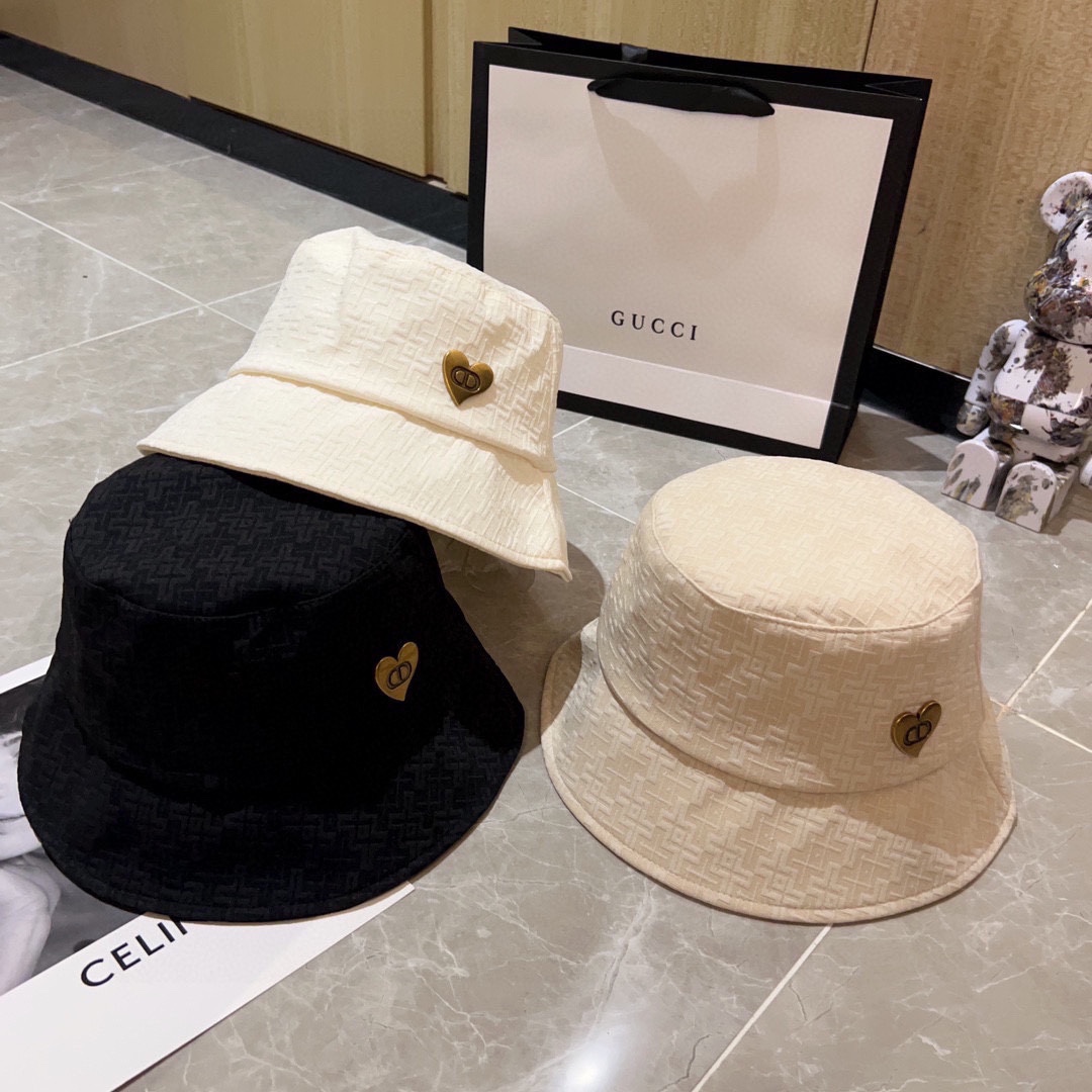 [DIOR Dior] 2023 spring and summer simple heart-shaped logo fisherman hat