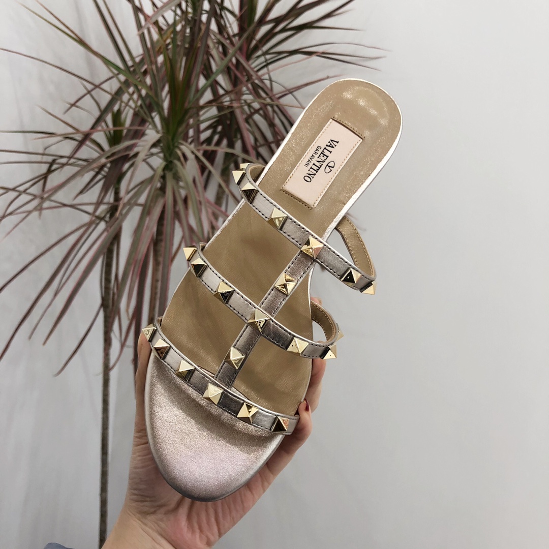 【Valentino】Valentino Top Edition Metallic Gunmetal 3 Strap Flat Slippers