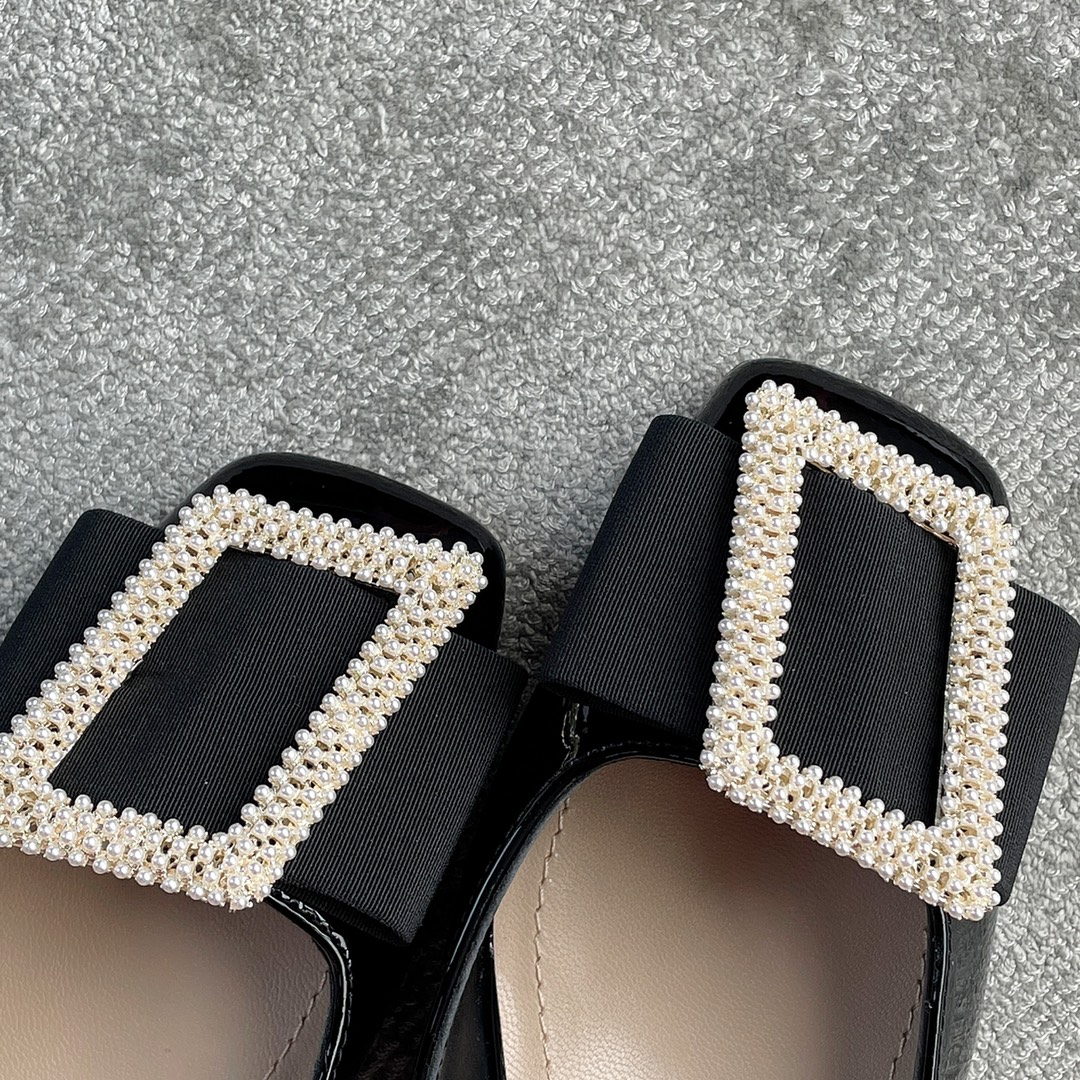 DIOR ballet heels with black diamond buckle 3.5cm