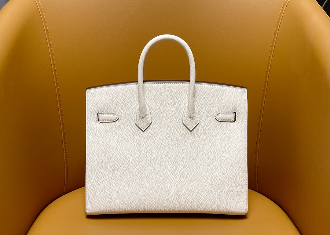 Bk25 epsom Cream White Outer Seam Gold Button