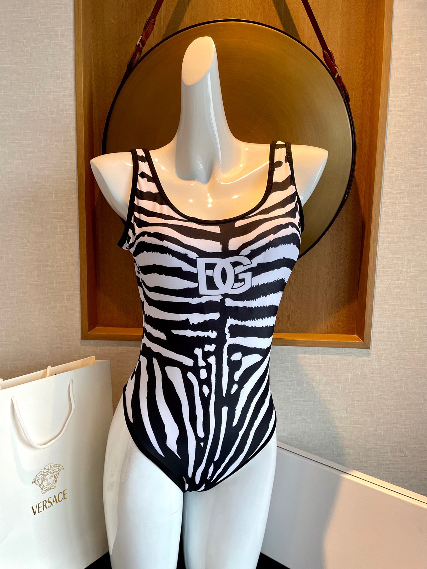 DG stripe new one-piece swimsuit