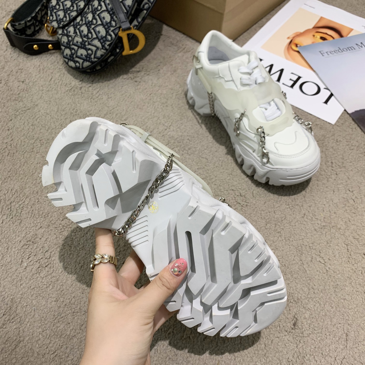 𝐑𝐨𝐫𝐧𝐧𝐢𝐢 ｜2020FW new sneakers upper with silk cowhide upper Sheepskin lining