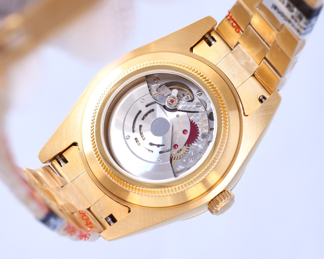 Rolex is equipped with a fully automatic 3135 imported mechanical movement