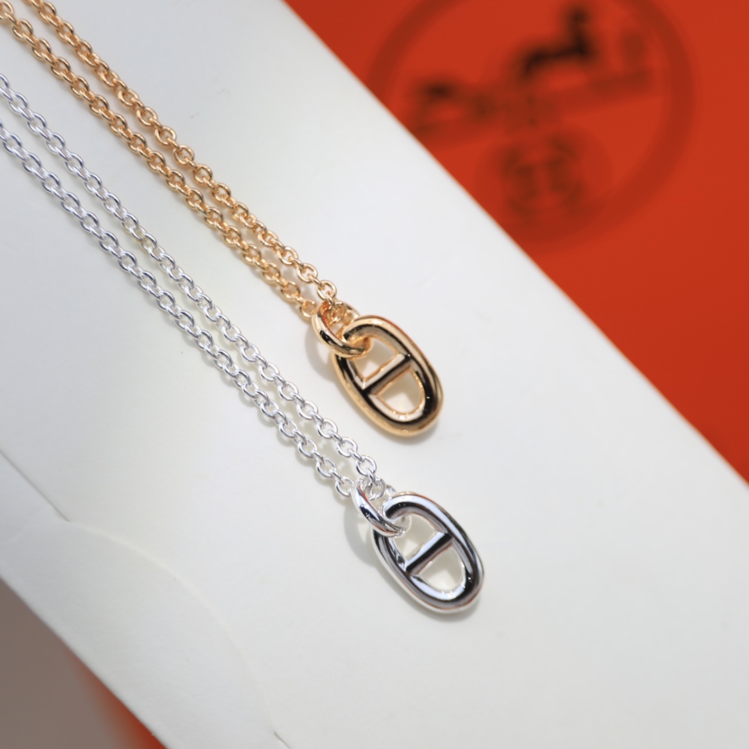 Hermes necklace
