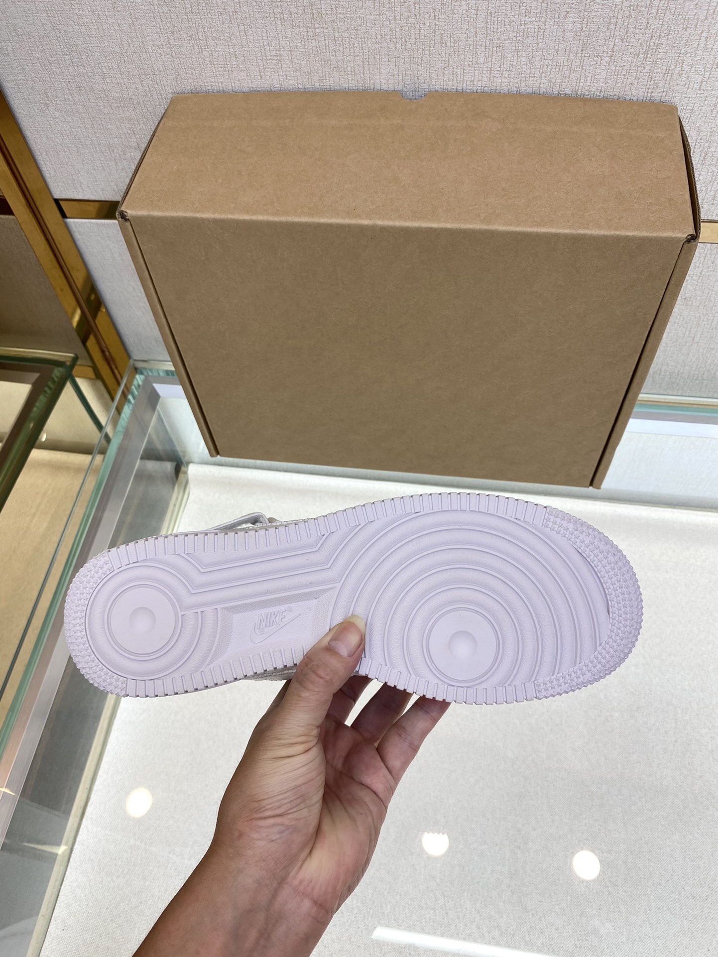 Louis Vuitton Nike Joint 🆕 Men's Abbesses High Top Sneakers