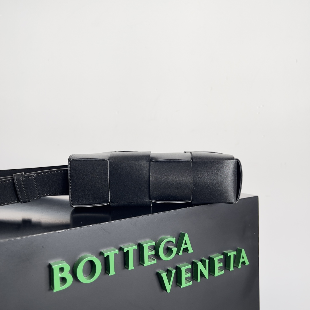 Bottega Veneta BV Mobile Phone Bag Black #729298