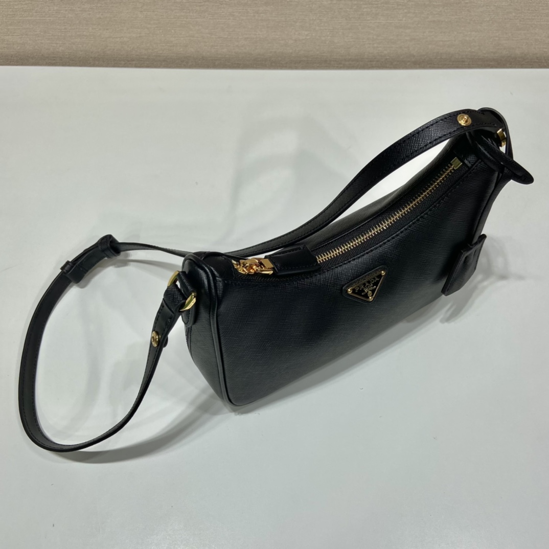 𝐏𝐑𝐀𝐃𝐀 1BC204B Hand Carry Underarm Bag