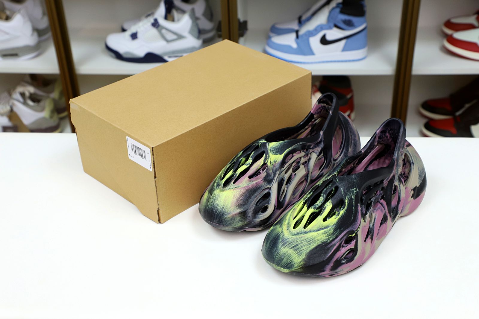 YEEZY FOAM RUNNER MX CARBON 2022 (IG9562)