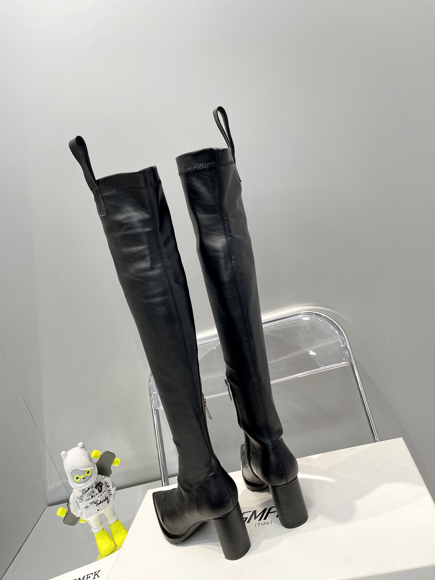 𝐒𝐌𝐅𝐊｜𝟐𝟎𝟐𝟐/𝐒𝐒 𝐧𝐞𝐰 The versatile minimalist style knee-high boots customized double-layer stretch suede upper
