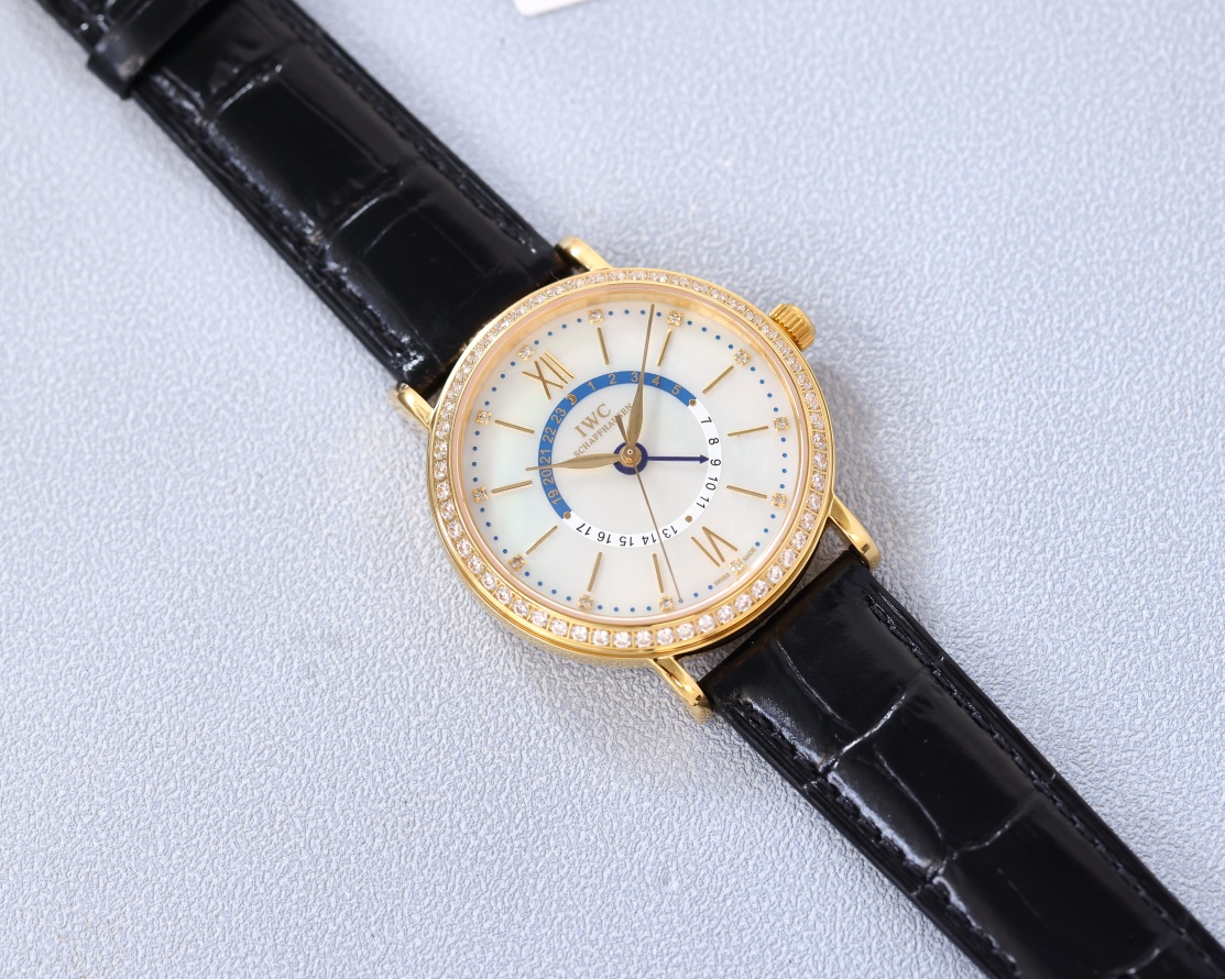 IWC- Portofino Men's Watch Movement EAT2836 in imported calfskin