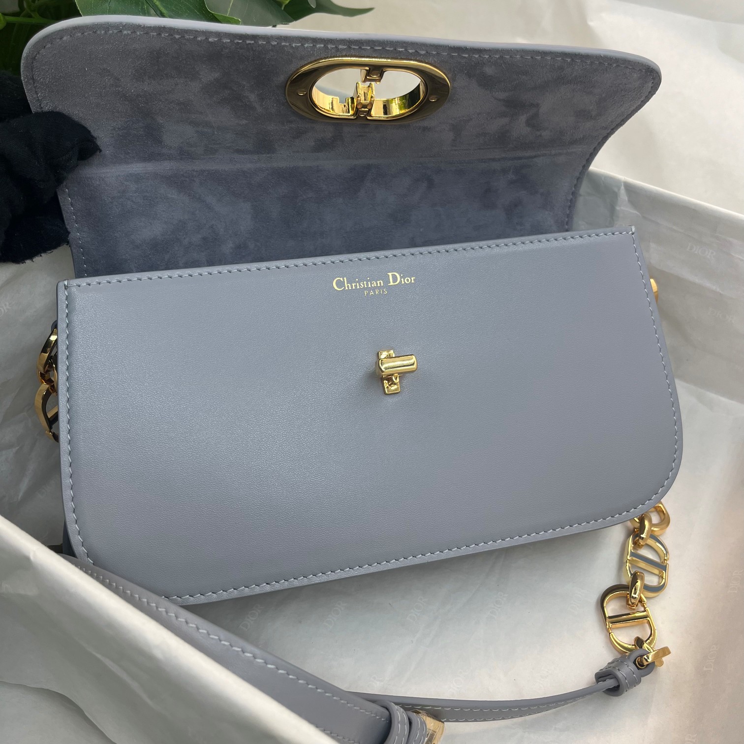 Dior Montaigne avenue M9260 Fantasy Grey