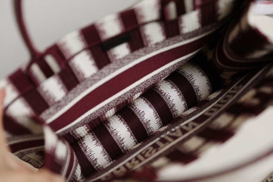 DIOR TOTE striped shopping bag