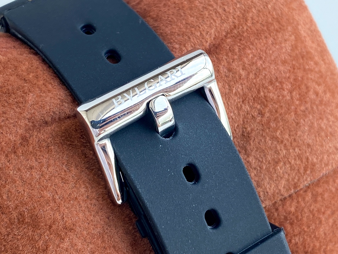 Bulgari ALU M INIU M watch series