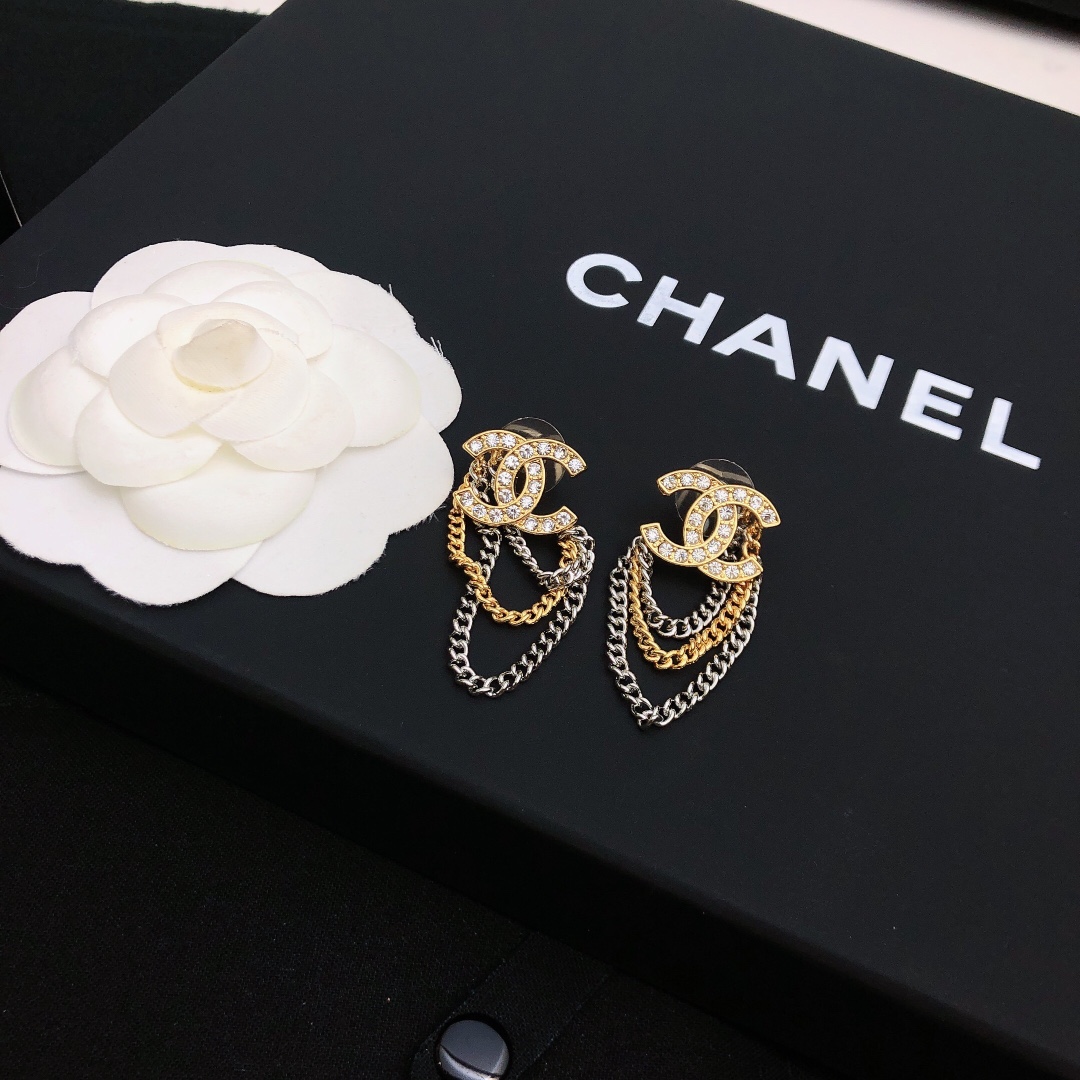 Dior stud earrings