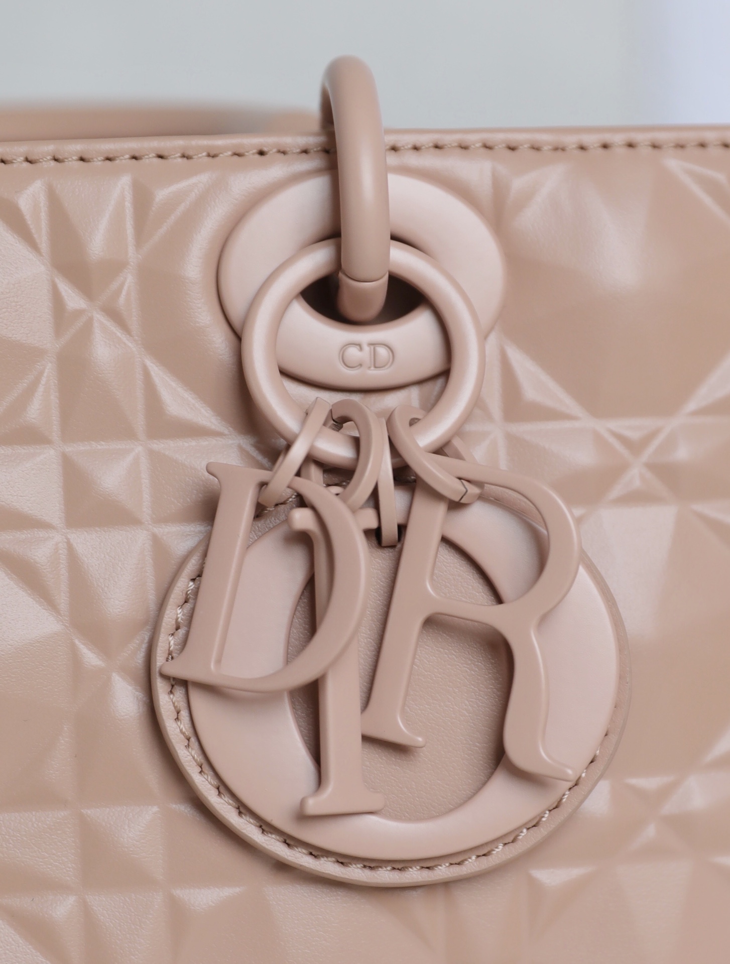 Dior Lady D-Joy is a classic style of the Goliath Bible