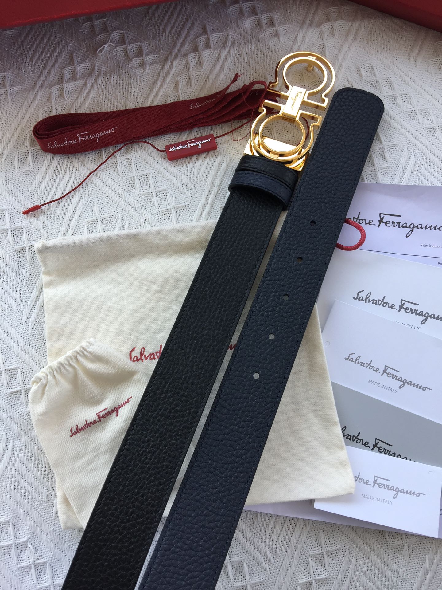 FERRAGAMO Gancini belt made of natural grain cowhide
