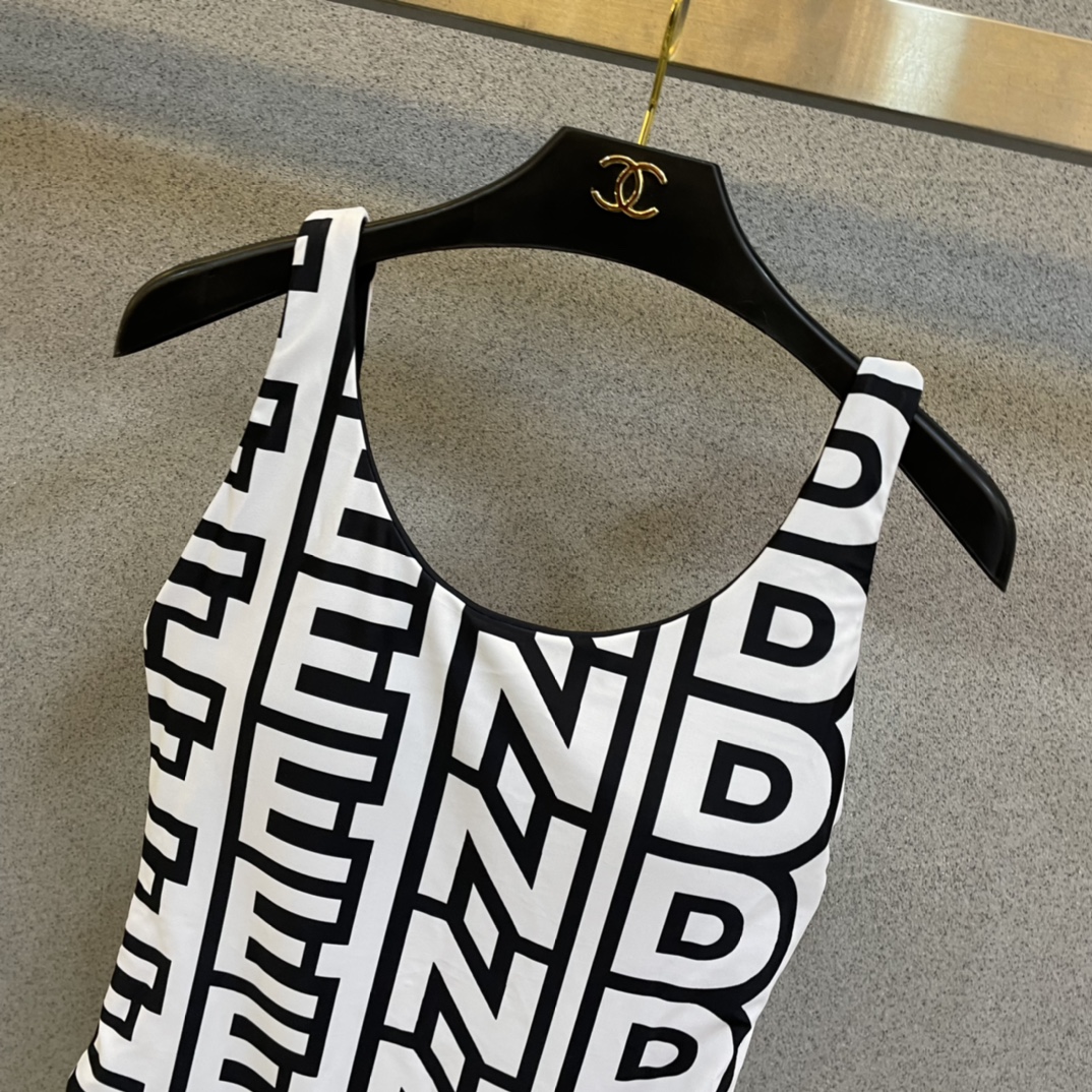 Fendi New one-piece swimming costume