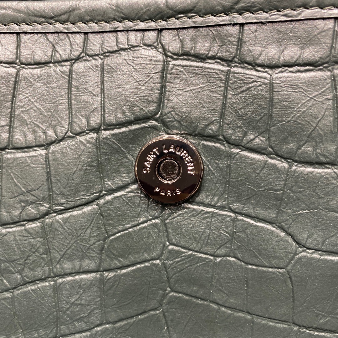 SAINT LAURENT 𝒏𝒊𝒌𝒊 𝒎𝒆𝒅𝒊𝒖𝒎 𝟮𝟴𝒄𝒎 #633158original E.jd